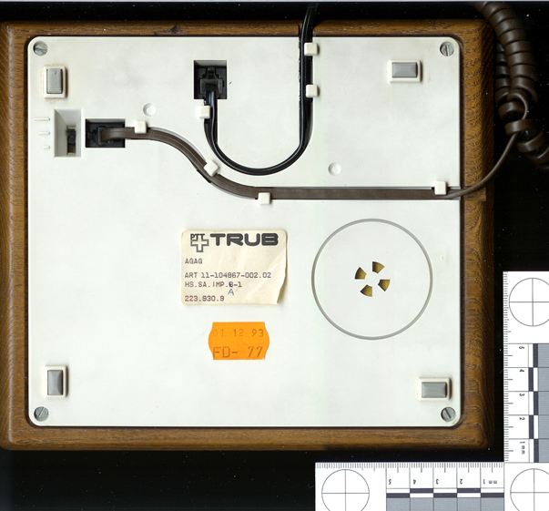 A scan of the underside of the Trub base, with scale.